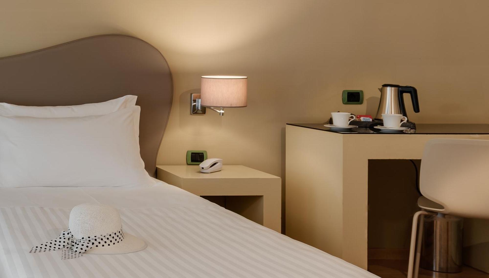 Hotel La Fortezza Firenze Bagian luar foto